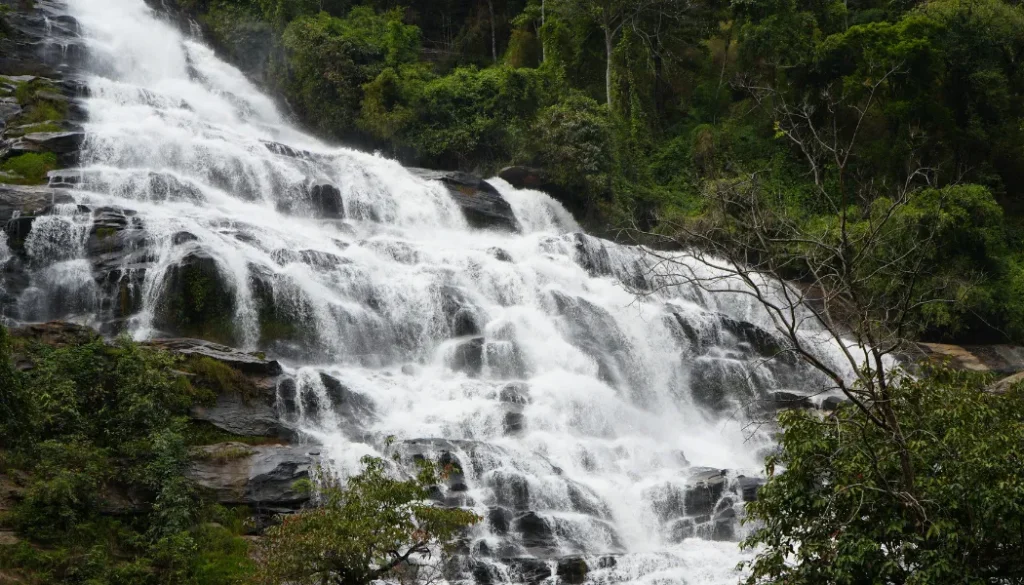 Beautiful Destinations in Kerala (1) Beautiful Destinations in Kerala